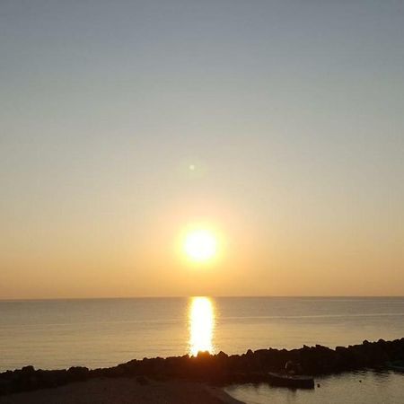 Teddu B&B Giardini Naxos Bagian luar foto