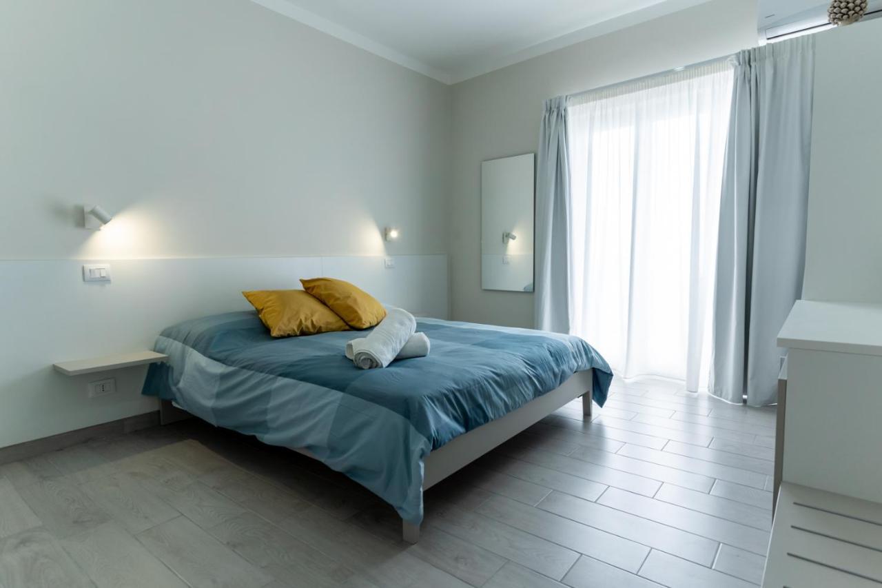 Teddu B&B Giardini Naxos Bagian luar foto