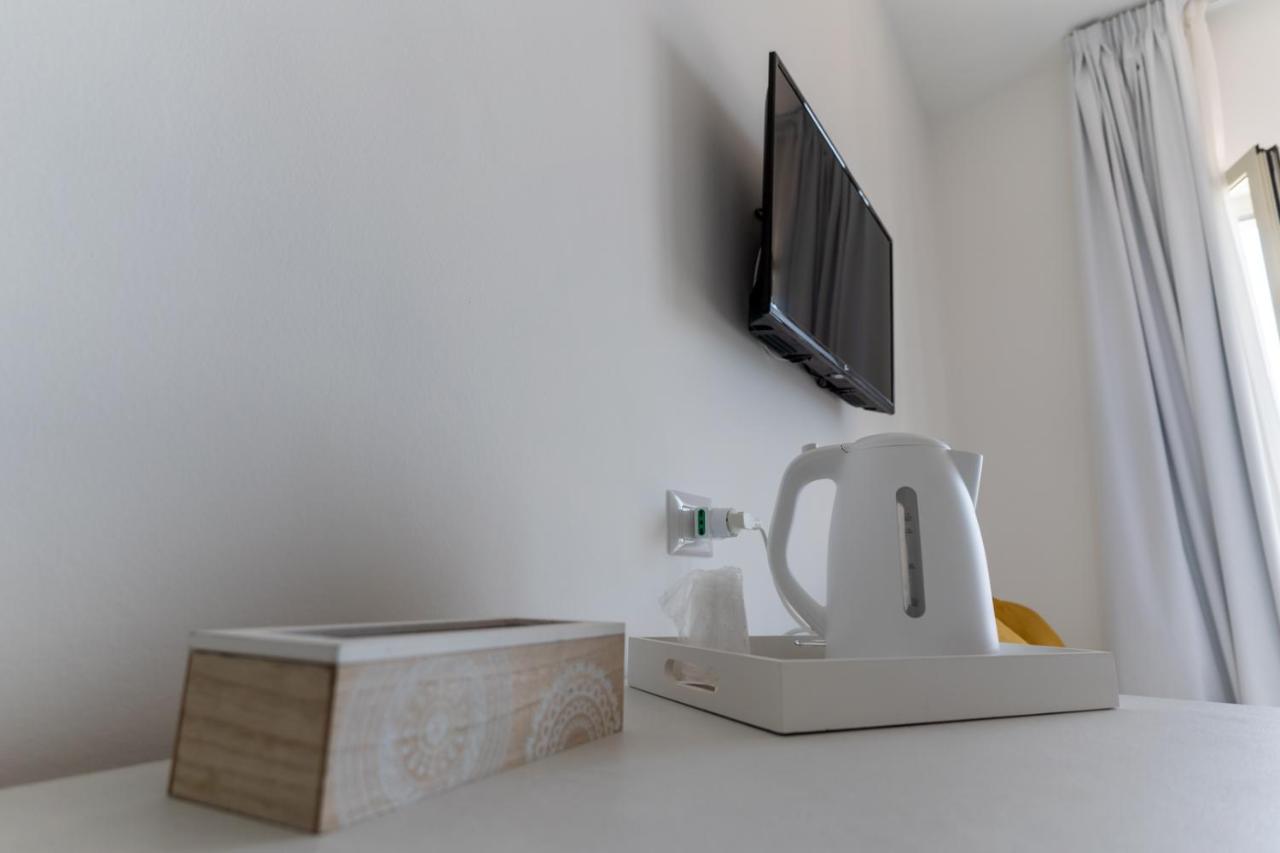 Teddu B&B Giardini Naxos Bagian luar foto