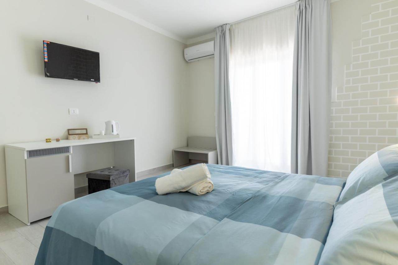 Teddu B&B Giardini Naxos Bagian luar foto